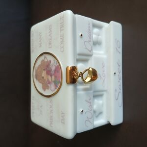 Enesco Precious Moments Sweet 16 Hopechest A Time For Memories To Share NIB